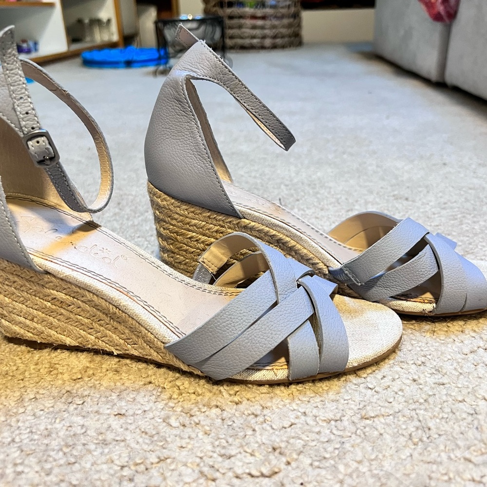 Splendid blue ~2 inch wedges - $10